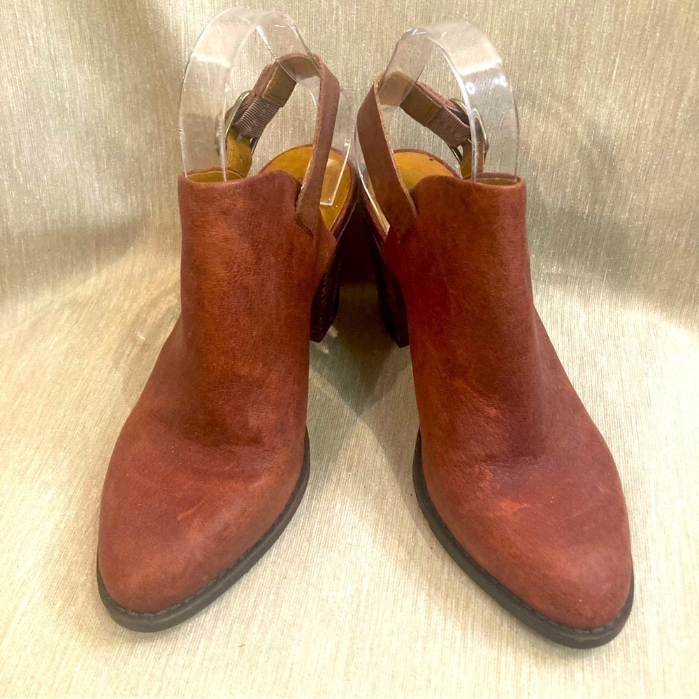 LUCKY BRAND Sz 9 Odenah Stacked Heel Slip On Pointy Western Style Mules NEW